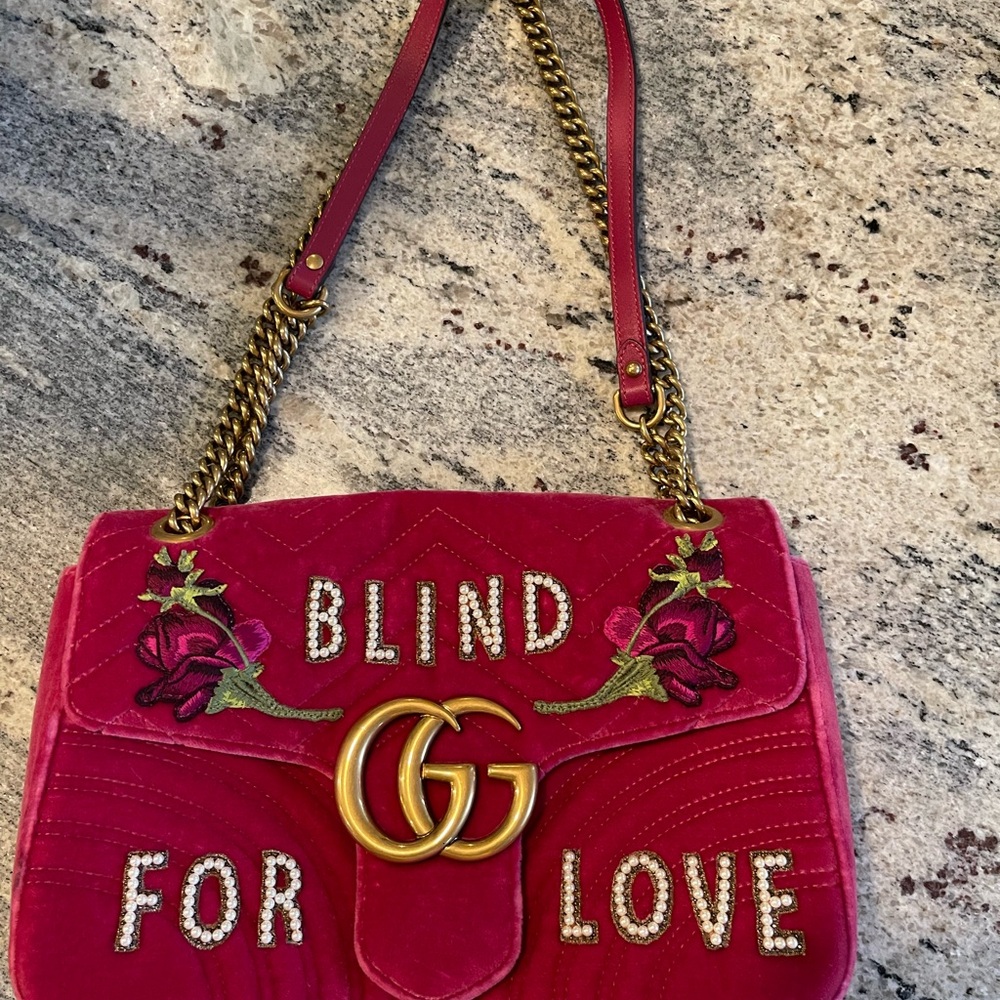 Gucci authentic Vibrant Pink Crossbody Bag with Gold Chain - Picture 15 of 15